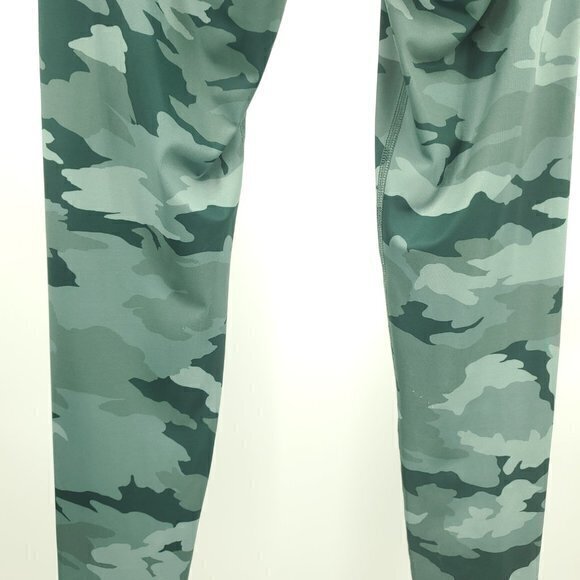 Beyond Yoga High Rise Camo Print Ankle Leggings S Green - Picture 12 of 16